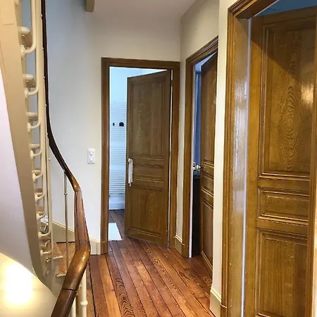 Maison Et Jardin A Centre