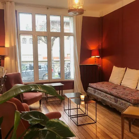 46 Paul Chandon Tatil Evi *