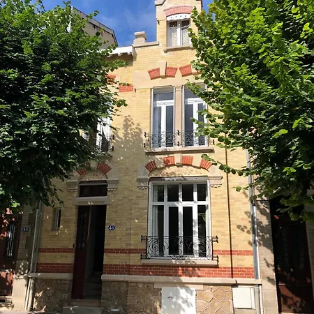 46 Paul Chandon Dom wakacyjny Épernay