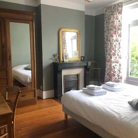 Maison Et Jardin A Centre *