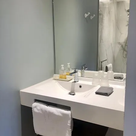 Maison Et Jardin A Centre * إيبيرني