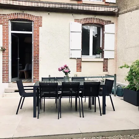 بيت للعطل Maison Et Jardin A Centre